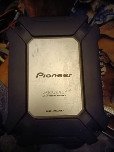 pioneer good heavy woofer with piineer amo