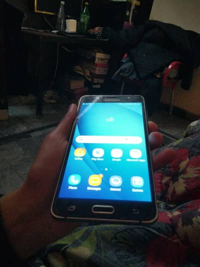 Samsung J5