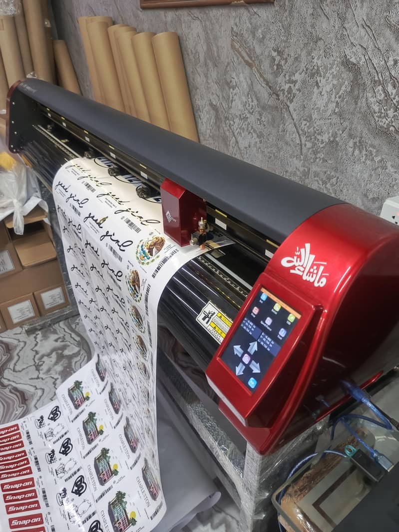 4 fit Plotter machine Working condition 10/10 1