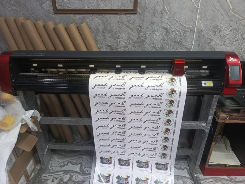 4 fit Plotter machine Working condition 10/10 3