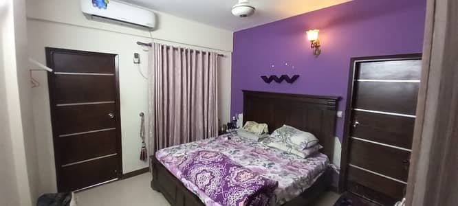 Prime Location Flat Sized 1050 Square Feet Is Available For rent In Amil Colony