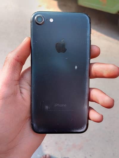iphone 7 128gb pta urgent sale
