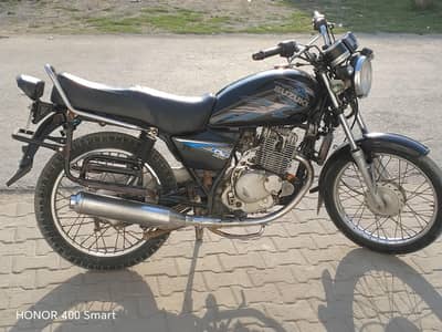 Suzuki bike 150 CC black color original document my name