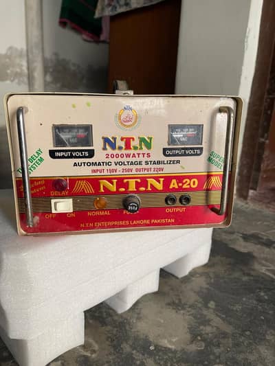 Stabilizer 2000 watt new condition