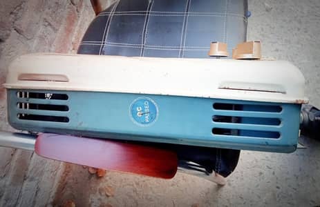 Instant Geyser In Very Good Working Condition 100% Ok