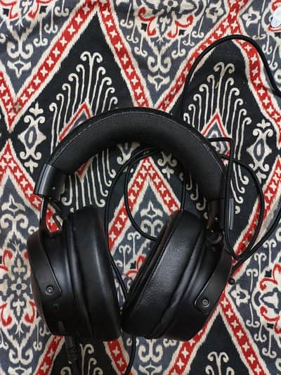 Razer kraken V3 Hypersense