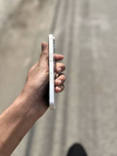 iPhone 13 All ok water pack white colour jv