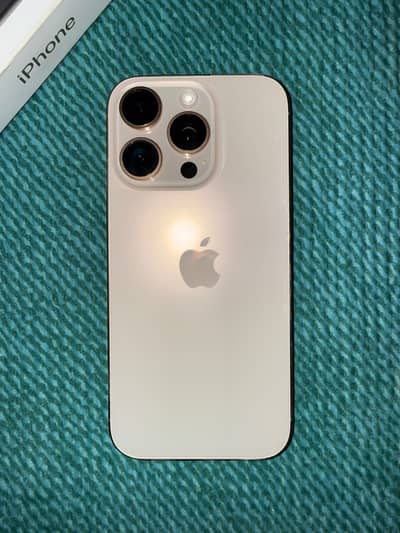 Iphone 16 Pro (Factory Unlocked)