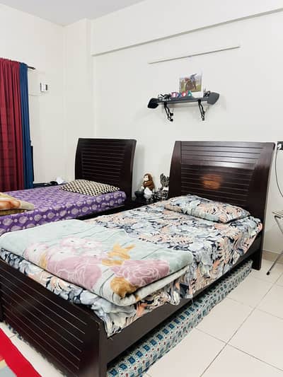 2 single bed with dressing table