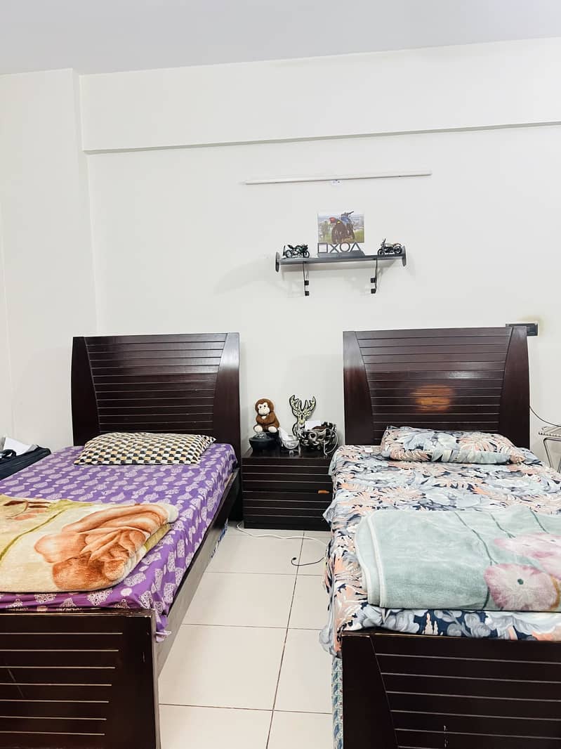 2 single bed with dressing table 3