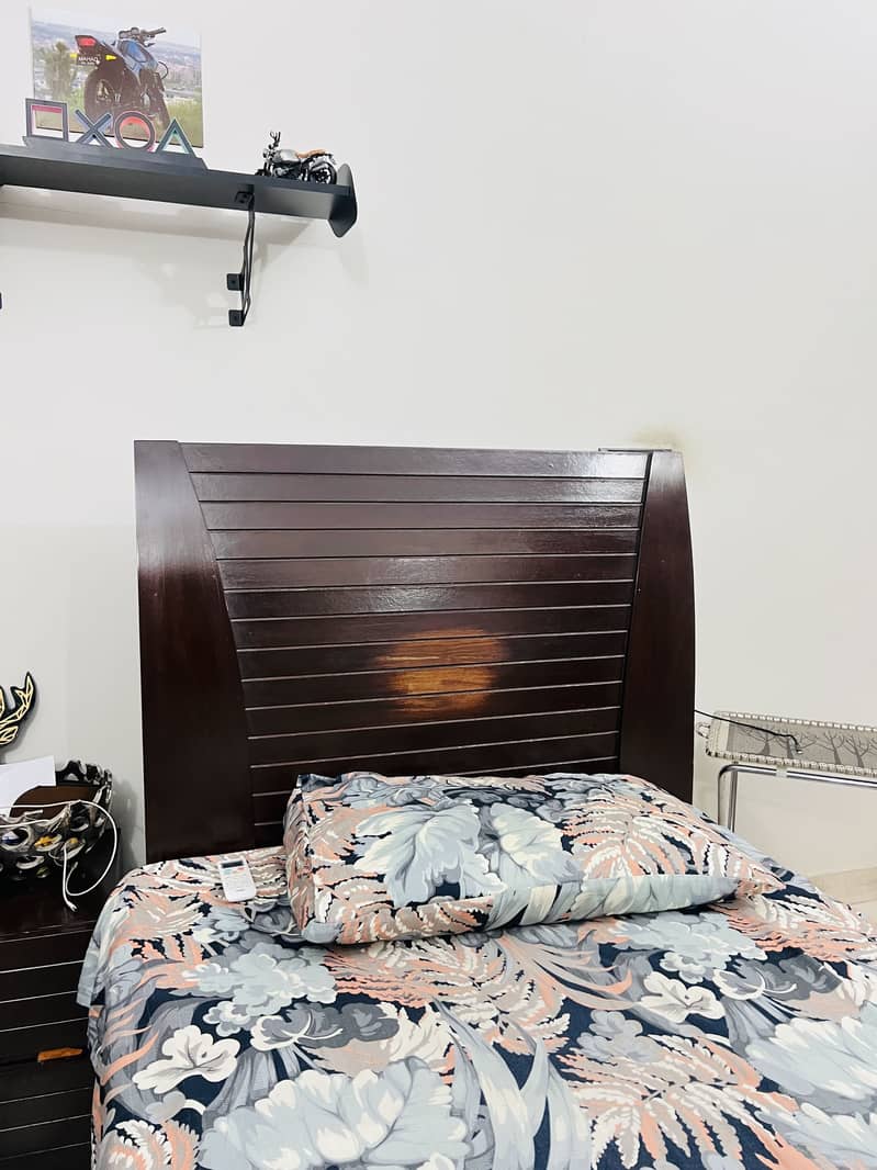 2 single bed with dressing table 5