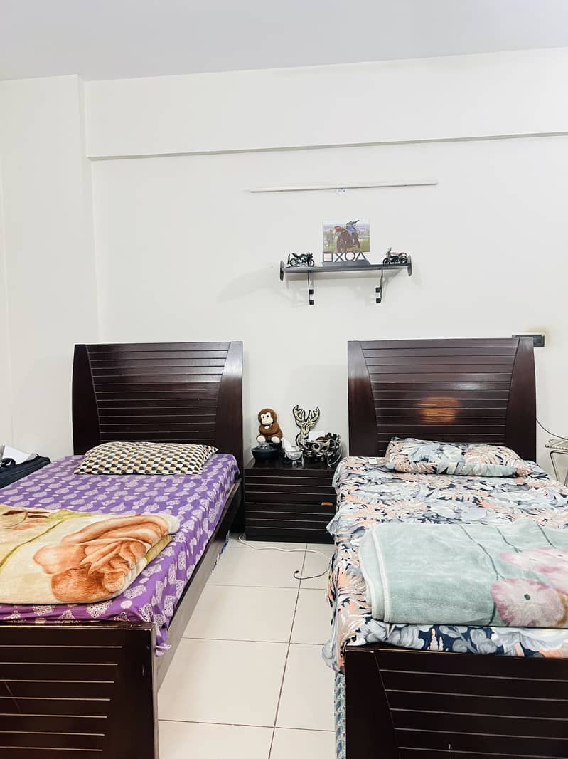 2 single bed with dressing table 7