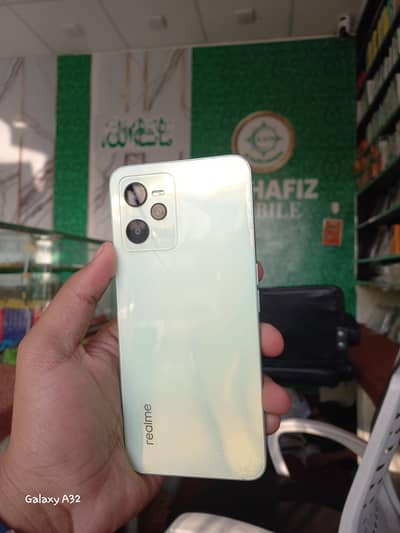 realme c35