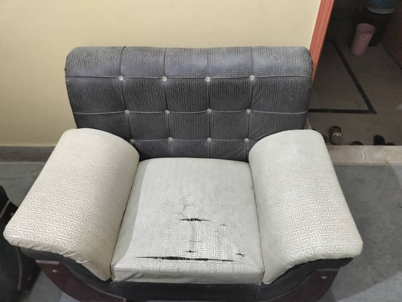 Sofa set 7 seater 3
