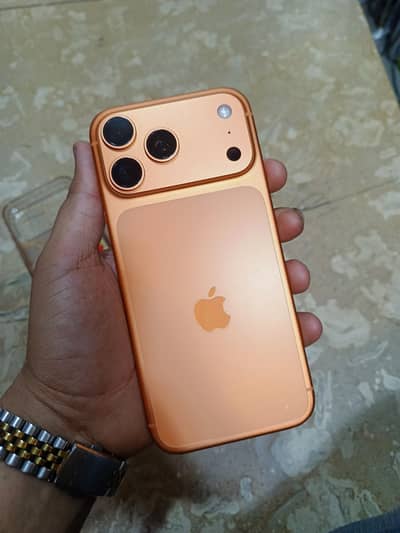 17 pro max Cosmic orange 256 GB fU