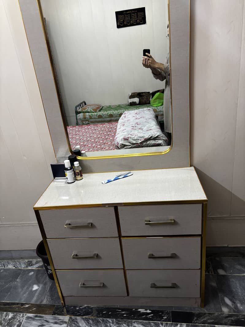Dressing Table 1