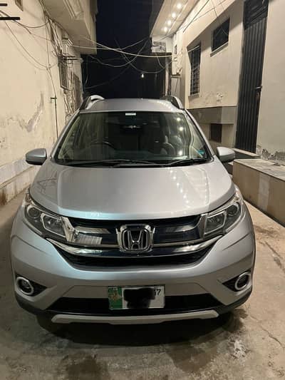 Honda BR-V s