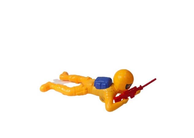 Spider-Man Toy Gun Crawling Action Toy with Lights Spiderman Toy Crawls with Gun , Spiderman Toy with Gun Toy for Boys,Girls, and Children Multicolor (Pack of 1)