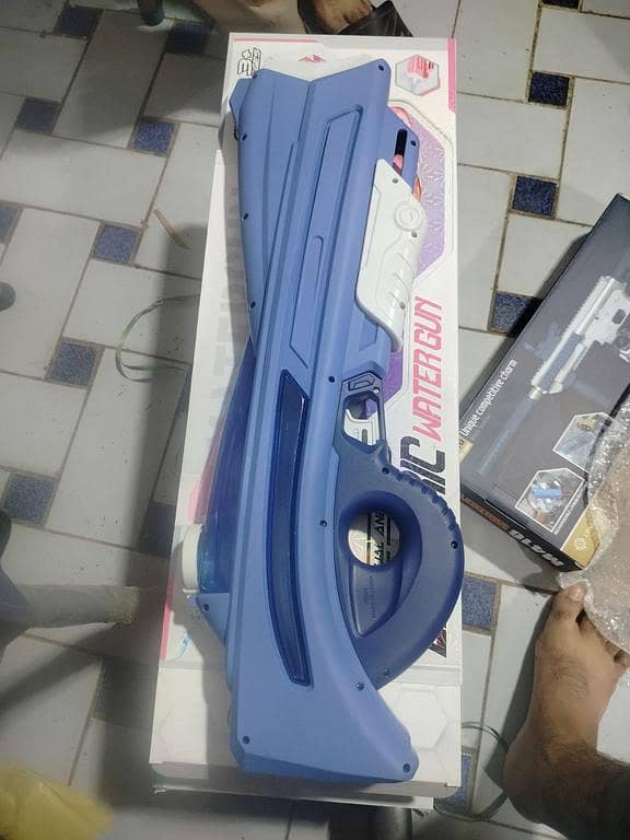 High-Pressure Electric Water Gun for Kids - 40ft Long Range, Portable Water Blaster with External Tank for Pool & Beach Play