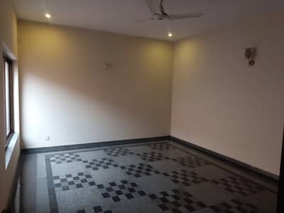 2 Kanal, 10-Bedroom House with Basement