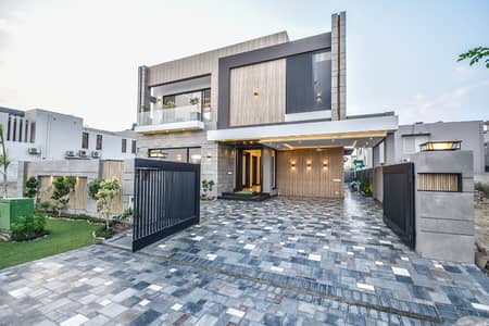 Most Beautiful 1 kanal Stylish Villa Came For Rent In Phase 6