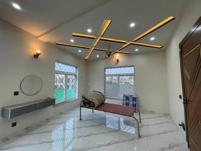 5 Marla House Available For Rent