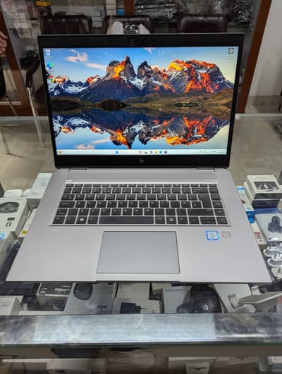 HP ZBook Studio G5 – Core i7 8th Gen | 16GB RAM | 256GB SSD | 4GB GPU