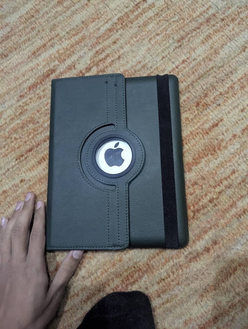 Apple ipad 2 10/9 condition Everythings working 6