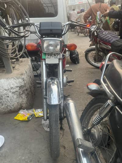HONDA 125CG ALL OK ENGINE OPEN NAI HA ABI TAK all paper ok ha bike ka