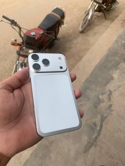 iPhone xr 64gb convert 17 pro