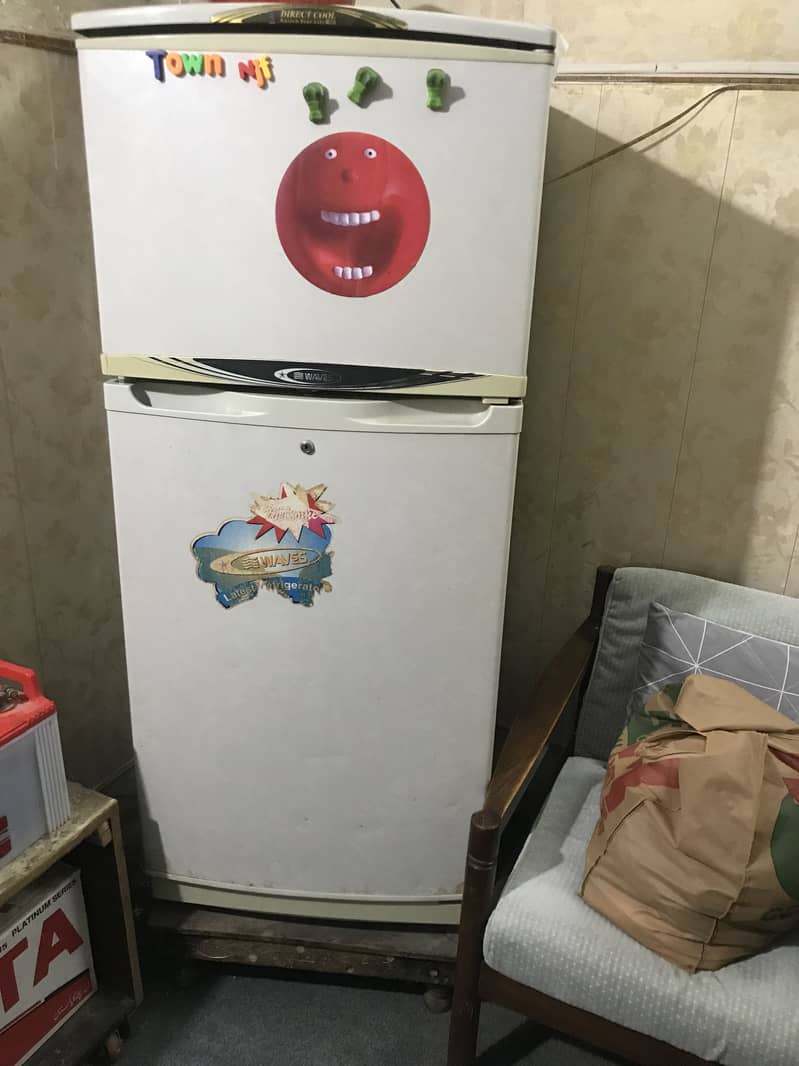 Waves fridge 0