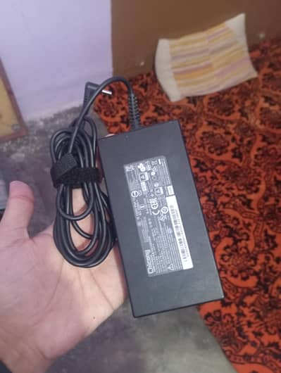 Original ASUS 150W 7.5A Laptop Charger – Perfect Condition