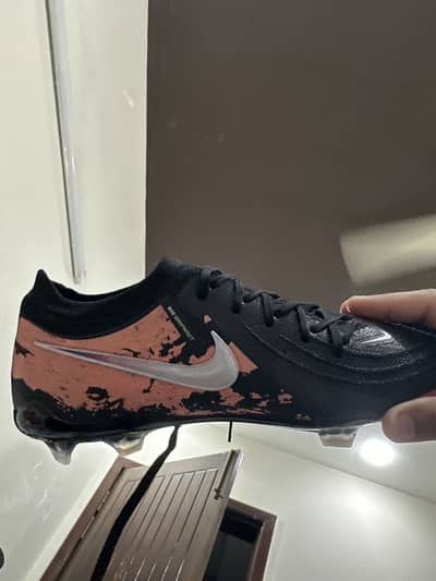 Nike phantom luna elite NU FG firm ground soccer cleats