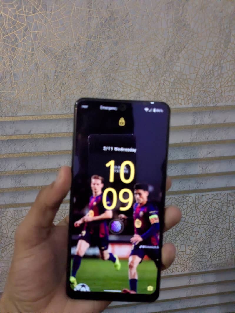 Sharp Aquos Zero 5g basic 11