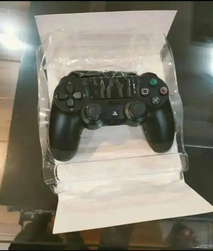 PS4 CONTROLLER 1