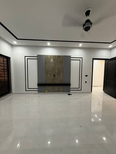 10 Marla Upper Portion For Rent in IEP Engineers Town Lahore | Demand 50,000 | Prime Location | Best Deal