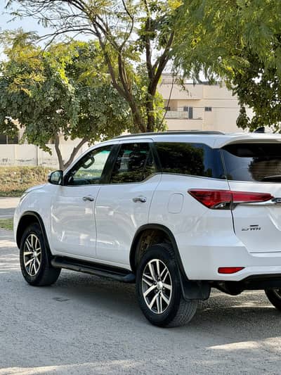 Toyota Fortuner 2018 V 4X4