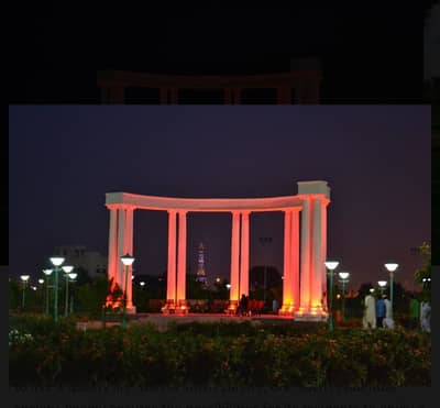 9 MARLA COMMERCIAL PLOT FOR SALE IN EE MULTAN BLOCK FACING CANAL BTL.