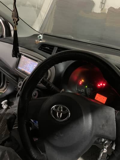 Toyota Vitz 11/15