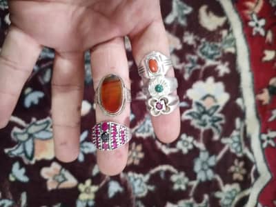 43 gram Chandi Pathar Yakut hai video available