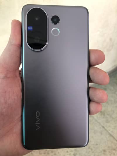 Vivo v60 12/512
