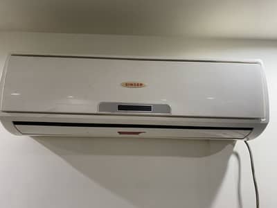 Singer Japenese AC split