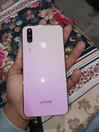 vivo y17