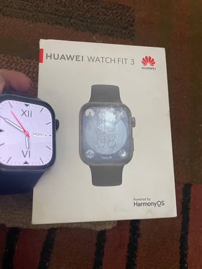 Selling Huewei fit 3 Have some scratches Works Best