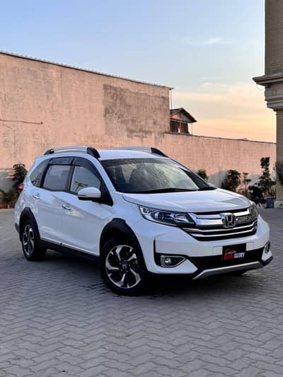 Honda BRV S Full option