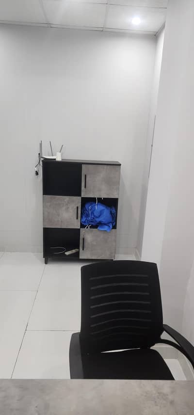 clinic space on rent