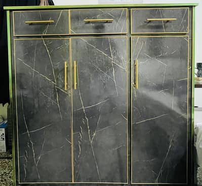 Customised rack wardrobe