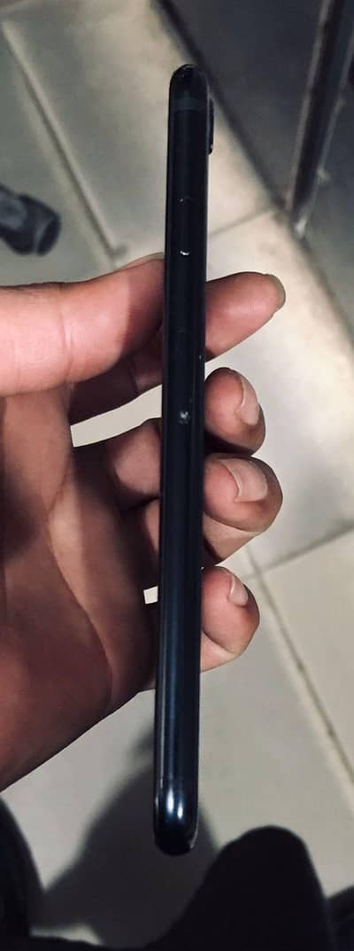 IPHON SE2022 FOR SALE. 64gb