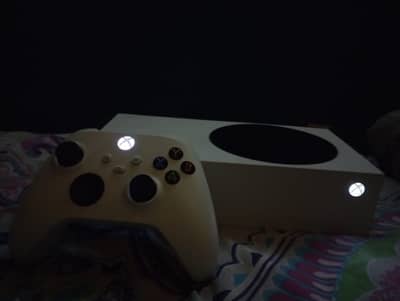 Xbox Series S 512GB – Excellent Condition – Urgent Sale