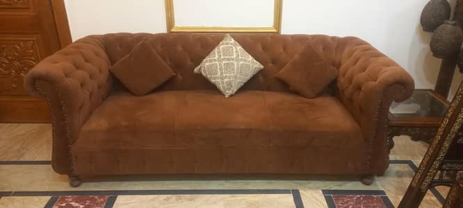 8 seater sofa ser with 3 chinioti table